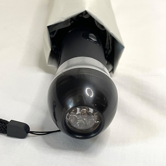 Camellia Umbrella Black & White NIB ☂️ - Picture 5 of 13